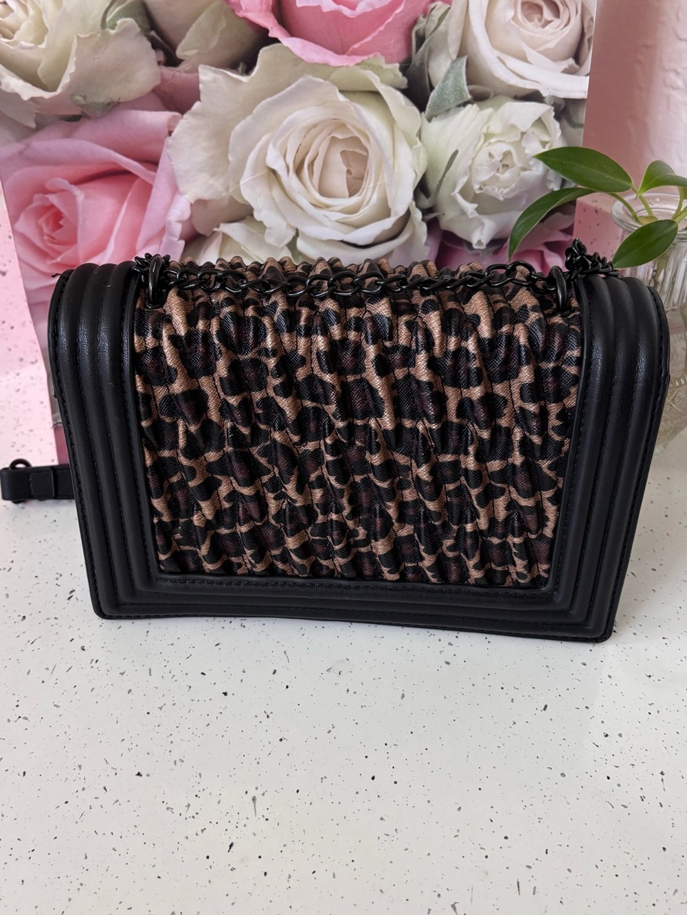 Black and Leopard Print Crossbody Shoulder Bag - Picture 4 of 6